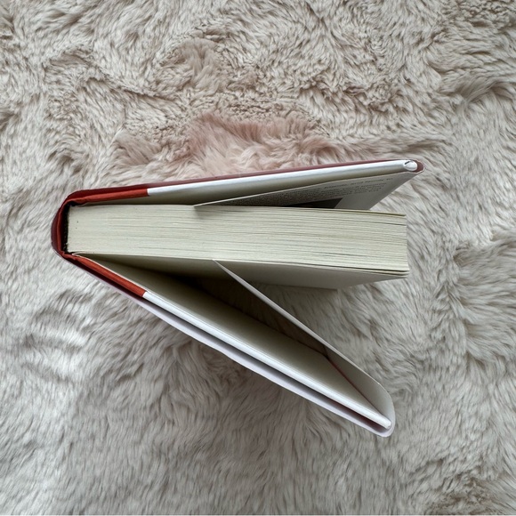 Thinking in Bets by Annie Duke Hardcover - Picture 5 of 5